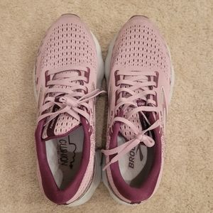 Brooks glycerin size 10